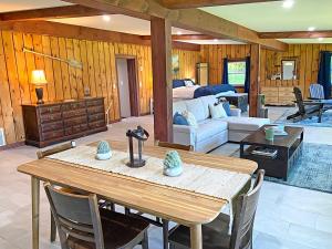 St Lawrence River Retreat
