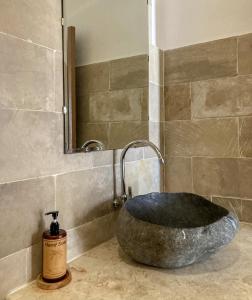 Phòng Giường Đôi Có Sân Hiên (Double Room with Terrace)