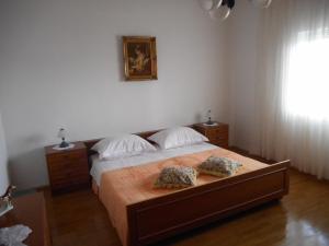 Apartments by the sea Kali, Ugljan - 11639