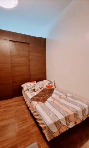 Great View 1 BR Condo in Makati near Trident Tower