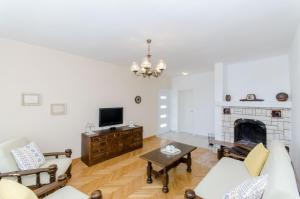 Apartments by the sea Podstrana, Split - 11627