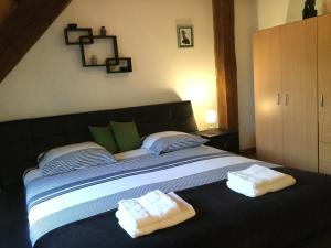 B&B / Chambres d'hotes Domaine du Mas Naut : photos des chambres