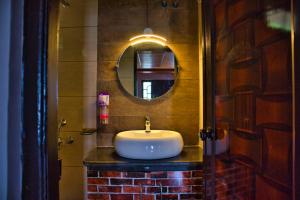 Traditional Hotel & Restaurant !! Kurseong !! Best Hotel in Kurseong