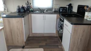 Deluxe 3 Bedroom Caravan with extra en-suite North Shore