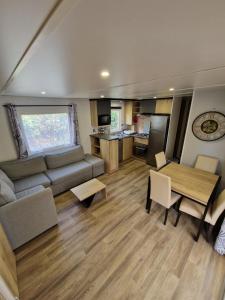 Campings MOBIL HOME XXL 3 chambres avec piscines partagees dans un camping-club vacances haut de gamme : photos des chambres