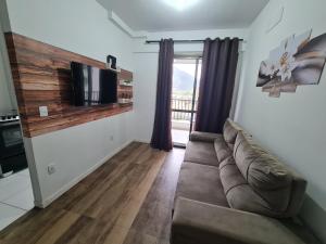 Apartamento na Praia Martim de Sá com linda vista
