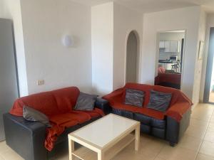 Apart Hotel Lovely 2 bed Apartment 7A3, Victoria Court 1, Los Cristianos,Tenerife