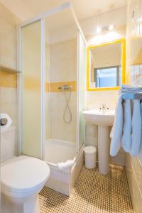 Hotels Europe Hotel Vieux Port : photos des chambres