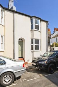 Homey Downtown Brighton Two Bedroom Townhouse Near Sea Front, up to 7 guests