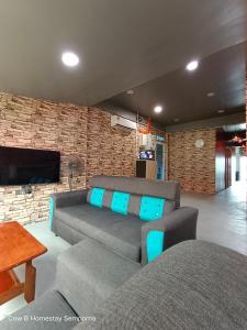Cow B Homestay Semporna