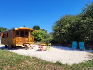 Campings Roulotte a Sapharey : photos des chambres