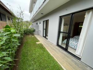 Refúgio Praia Lagoinha Ubatuba-SP Condomínio Samola apto 05