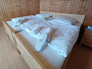 Ruhige freistehender Bungalow mit Parkplatz