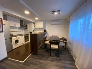 AMPLIO Y LUMINOSO APART Cerca del CENTRO HISTORICO LM - 4hvězdičkové hotely ve městě Valencie