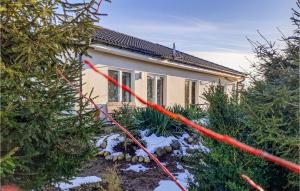 Beautiful Home In Zbychowo