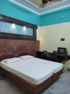 Krishna Lodge