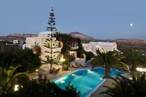 Paradise Resort Santorini Greece