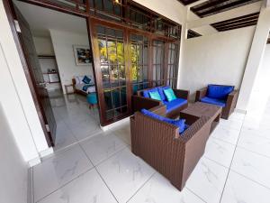 Phòng Có Giường Cỡ King Nhìn Ra Biển (King Room with Sea View)