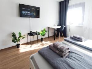 ALFA Stuttgart City 4ZW Beste City Lage Berliner Platz max 8 Personen Netflix Küche WM l 4BR 7 Beds 8 people l Fully equipped Kitchen & Bathroom