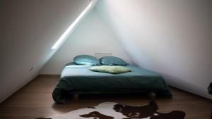 SECRET MAMA with mobile aircon, including a free parking space at 200 meters