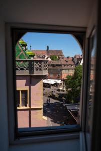 SECRET MAMA with mobile aircon, including a free parking space at 200 meters