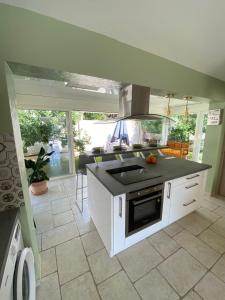 Maisons de vacances Petite maison paisible entre Hyeres et Toulon : photos des chambres