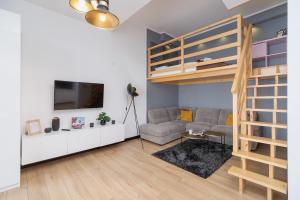 Ariańska Studio with Mezzanine Cracow Center by Renters