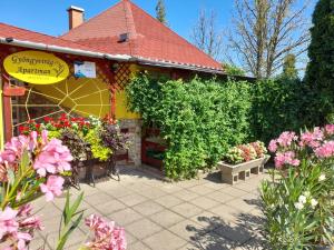 Gyöngyvirág Apartment