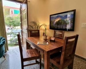 Peaceful Home2 Stay by Six Lane