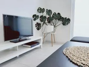 Green Bee Apartment - Лесце