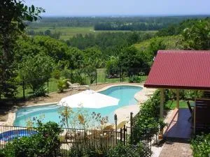 Tropical Coast Retreat - Pet Friendly - Adult only - Upper Duroby
