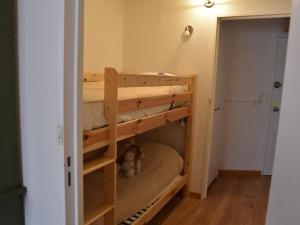 Appartements Appartement 6 pers, 42 m² au centre de Montgenevre avec balcon, parking et casier a skis - FR-1-266-147 : photos des chambres