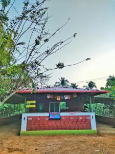 Farmhouse with Pool - Kalavady Farmstay