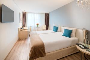 Standard Twin Room for Single Use room in Abba Berlin Hotel