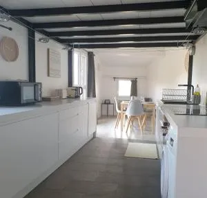 Duplex sur les étangs de Peyriac de Mer - 巴日