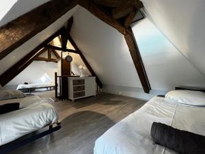 Maisons de vacances Presbytere de Chauffour-sur-Vell : photos des chambres