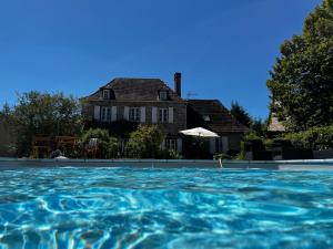 Maisons de vacances Presbytere de Chauffour-sur-Vell : photos des chambres