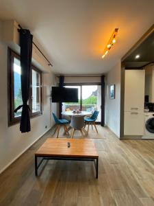 Appartements Le Malaga - parking & balcon, a 500m du lac ! : photos des chambres
