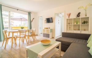 Nice Apartment In Benalmádena Costa