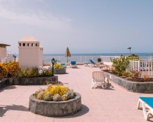 HomeForGuest Apartamento con piscina a 50M del mar en La Caleta