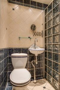 Lady Hamilton Apartments