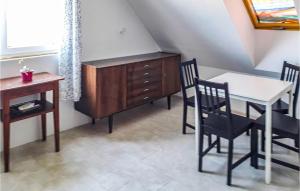 Beautiful apartment in Wolin with 2 Bedrooms and WiFi