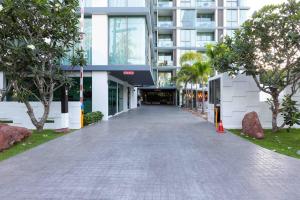 Oceanstone Resort by Lofty