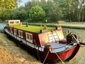 Bateaux-hotels Peniche Dondon - Gite cocooning sur Canal du midi : photos des chambres