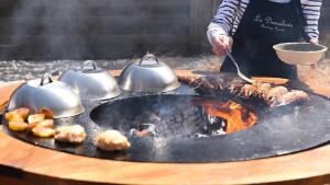 Maisons de vacances Cottage, 2 Adults 2 kids, jacuzzi, sport room, petanque, BBQ, garden : photos des chambres