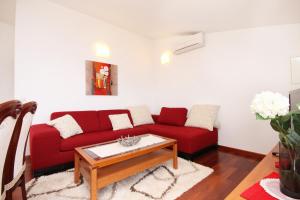 Apartments with a parking space Zavala, Hvar - 8773