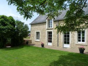 Gîte Saint-Rémy-de-Sillé, 6 pièces, 8 personnes - FR-1-410-150