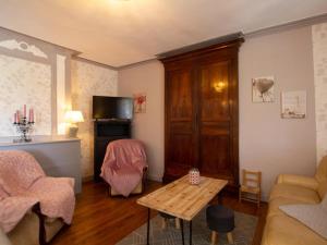 Maisons de vacances Gite Rampieux, 5 pieces, 10 personnes - FR-1-616-81 : photos des chambres