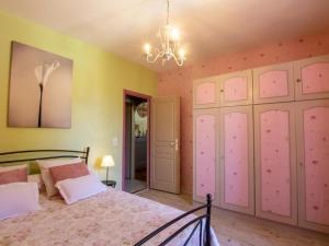 Maisons de vacances Gite Rampieux, 5 pieces, 10 personnes - FR-1-616-81 : photos des chambres