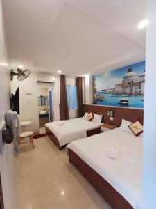 Phòng Hạng Tiết kiệm Cho 4 Người (Economy Quadruple Room)